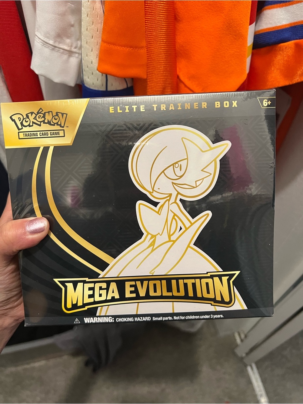 Only 1 !!!!  Pokemon Mega Evolution Elite Trainer Box Black and Gold